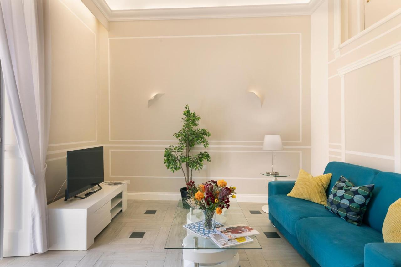 Yourhome - Royal Blue Suite ซอร์เรนโต ภายนอก รูปภาพ