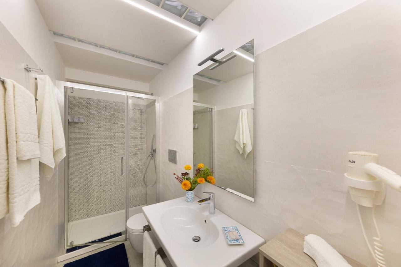 Yourhome - Royal Blue Suite ซอร์เรนโต ภายนอก รูปภาพ